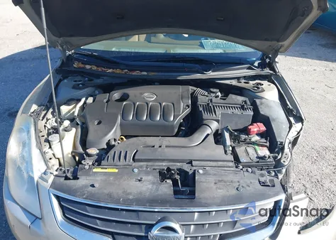 2010 Nissan Altima 2.5 S z USA, uszkodzony, nr VIN 1N4AL2AP2AC144030